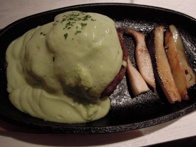 avocado's Cafe&Bar Platinum Lounge（アボカドカフェバー プラチナラウンジ）